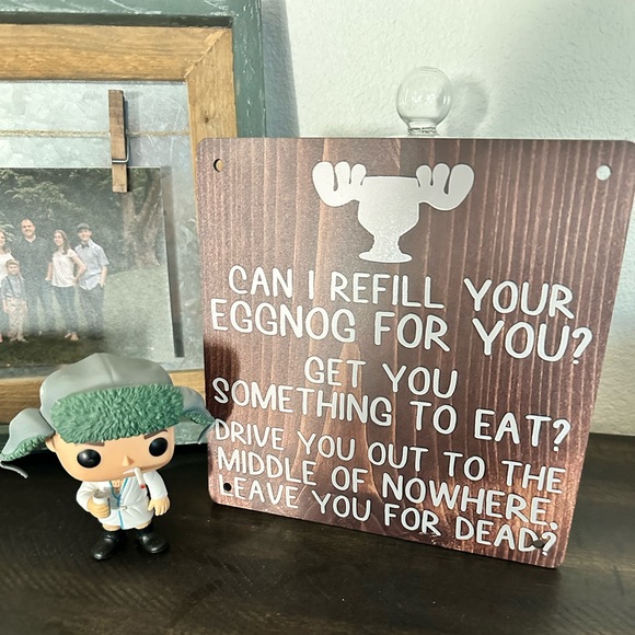 National Lampoons Christmas Vacation Cousin Eddie pop figure and sign - Picture 1 of 2